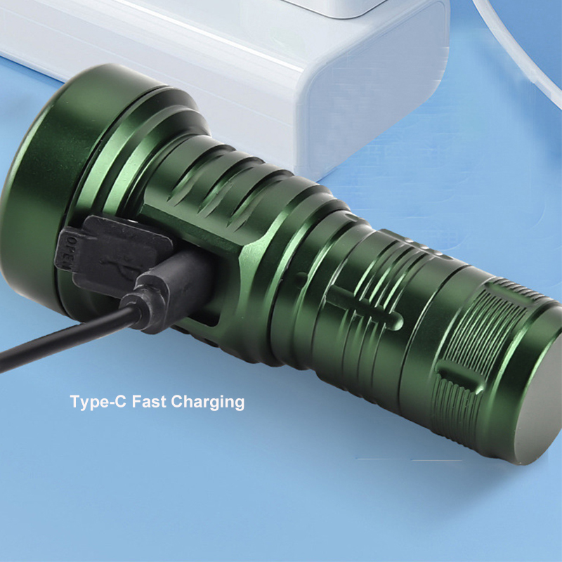 SST40 LED Flashlight Type-C US - đánh giá và giá Edc Day Carry
